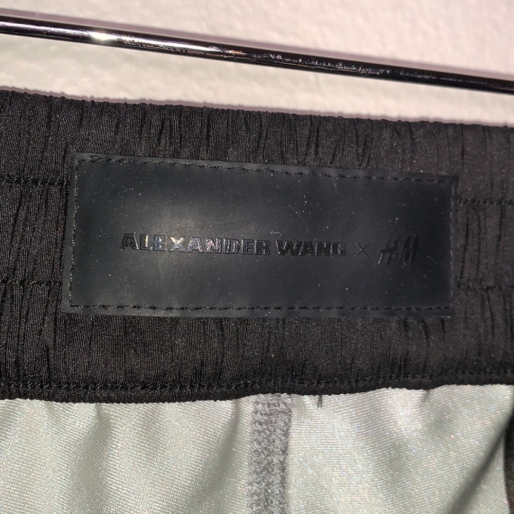 ALEXANDER WANG x H&M | Runaway Double Run Shorts HM - Picture 9 of 15